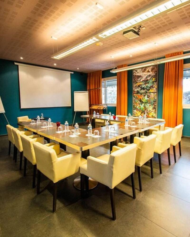Hotel Le Safari Restaurant Carpentras