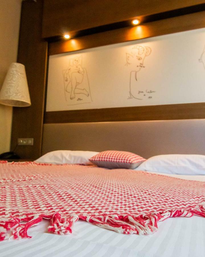 Le Safari Restaurant Hotel